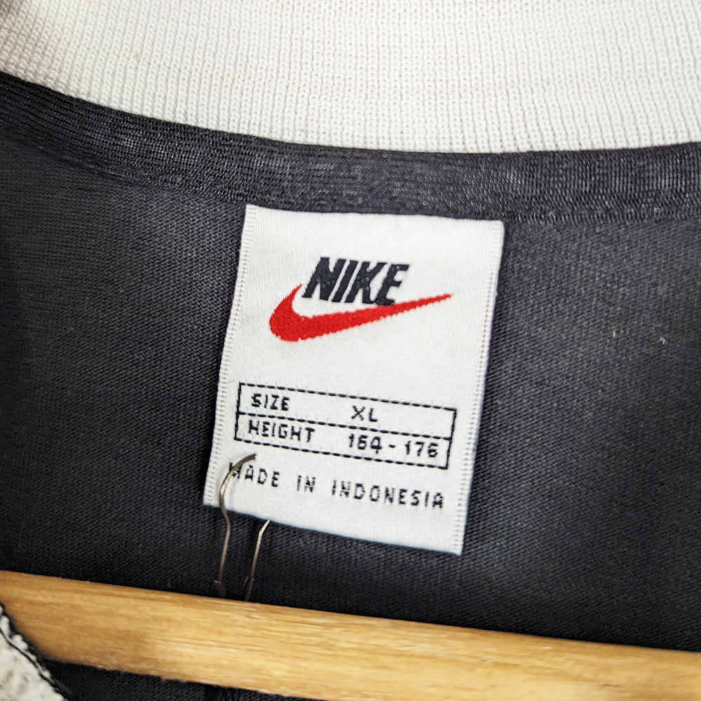 Nike: Rare 90s Jersey Tee (M)