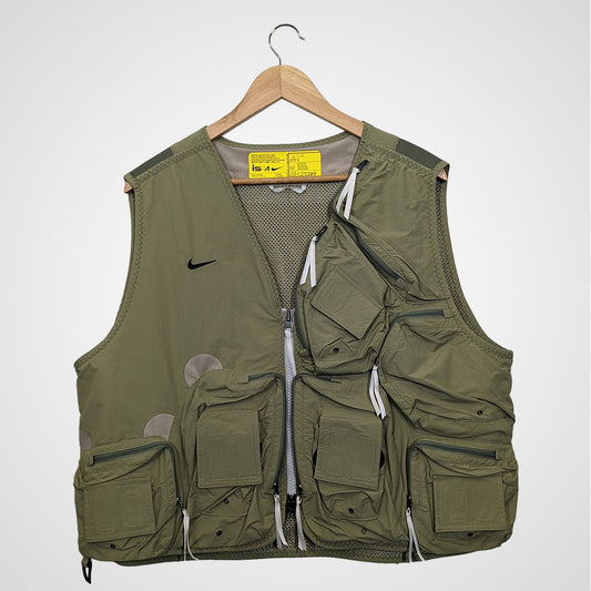 Nike iSPA: Utility Vest (L)