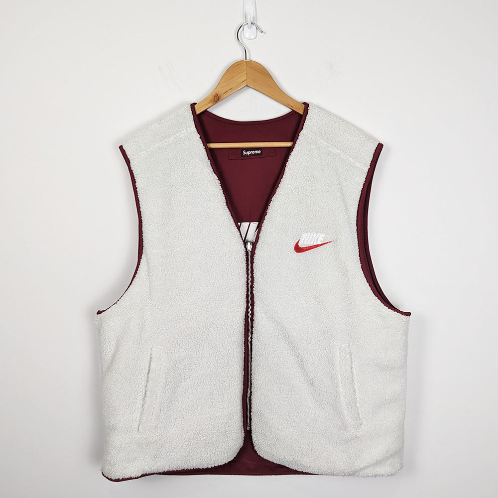 Supreme x Nike: Reversible Nylon Sherpa Vest (XL)