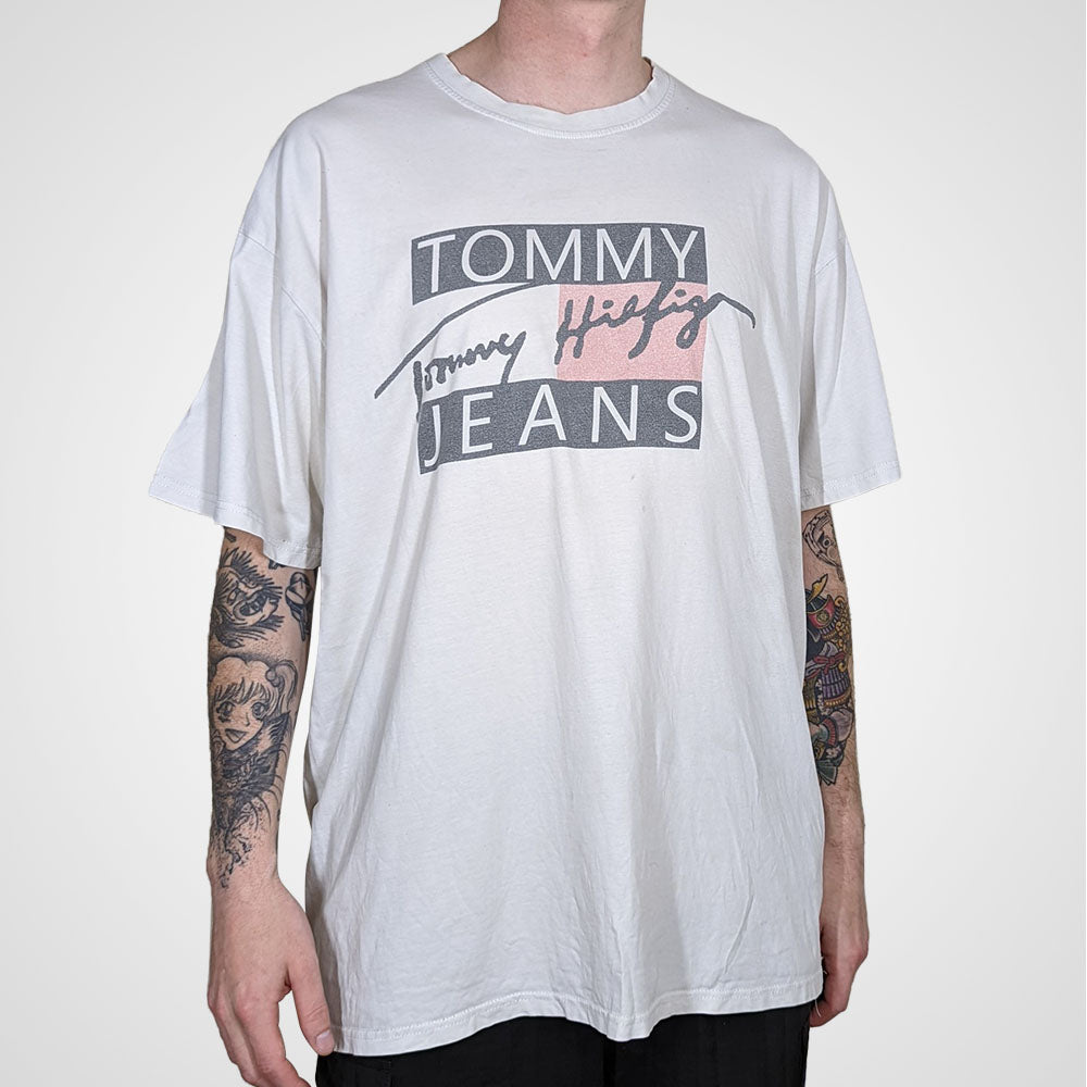 Tommy Hilfiger: Vintage T-Shirt (XL)